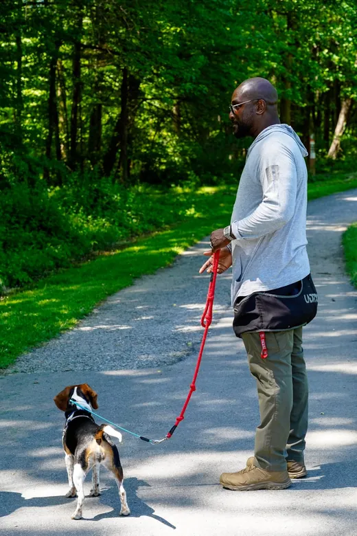 Jay coaching a handler and dog, one-on-one.